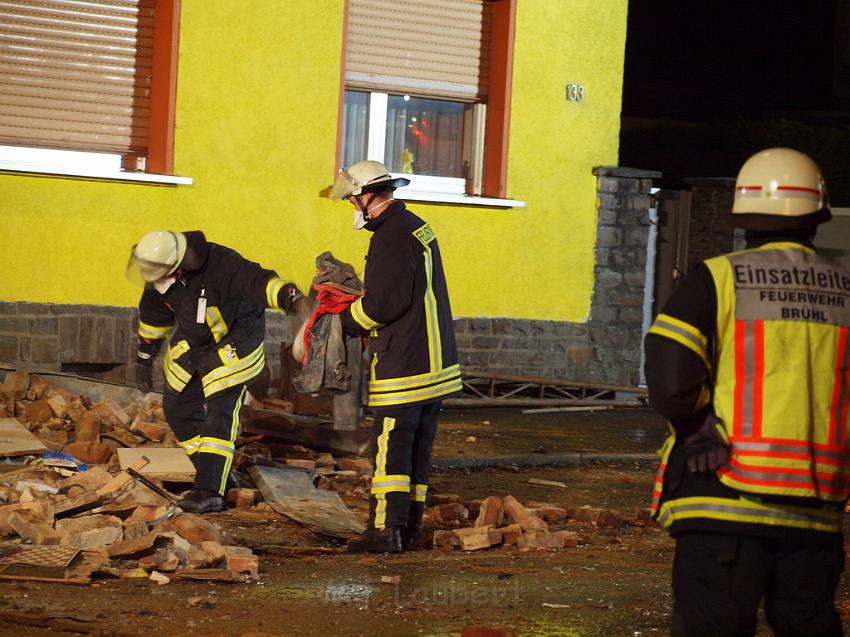 Hausexplosion Bruehl bei Koeln Pingsdorferstr P321.JPG